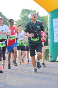 BIB: 907
                            <button type="button" onclick="openModal(3651959)" class="btn btn-primary btn-sm float-right btn-popup" data-toggle="modal" data-target=".modal-high-quality">
                        <i class="fas fa-shopping-cart"></i> Add to Cart
                    </button>
                                            <button type="button" onclick="isThisMe(3651959, true)" class="btn btn-success btn-sm float-right btn-popup btn-isme hidden" data-toggle="tooltip" data-placement="bottom" title="นี่คือรูปของคุณใช่ไหม คลิกที่นี่เพื่อเอาเข้าอัลบั้ม">
                        <i class="fas fa-plus"></i> Add to album
                    </button>
                    <button type="button" onclick="isThisMe(3651959, false)" class="btn btn-warning btn-sm float-right btn-popup btn-isnotme hidden">
                        <i class="fas fa-ban"></i> Remove from album
                    </button>